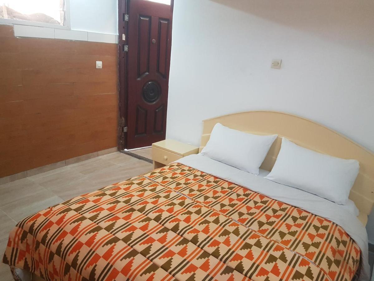 Résidences Touristhotel Abidjan Esterno foto