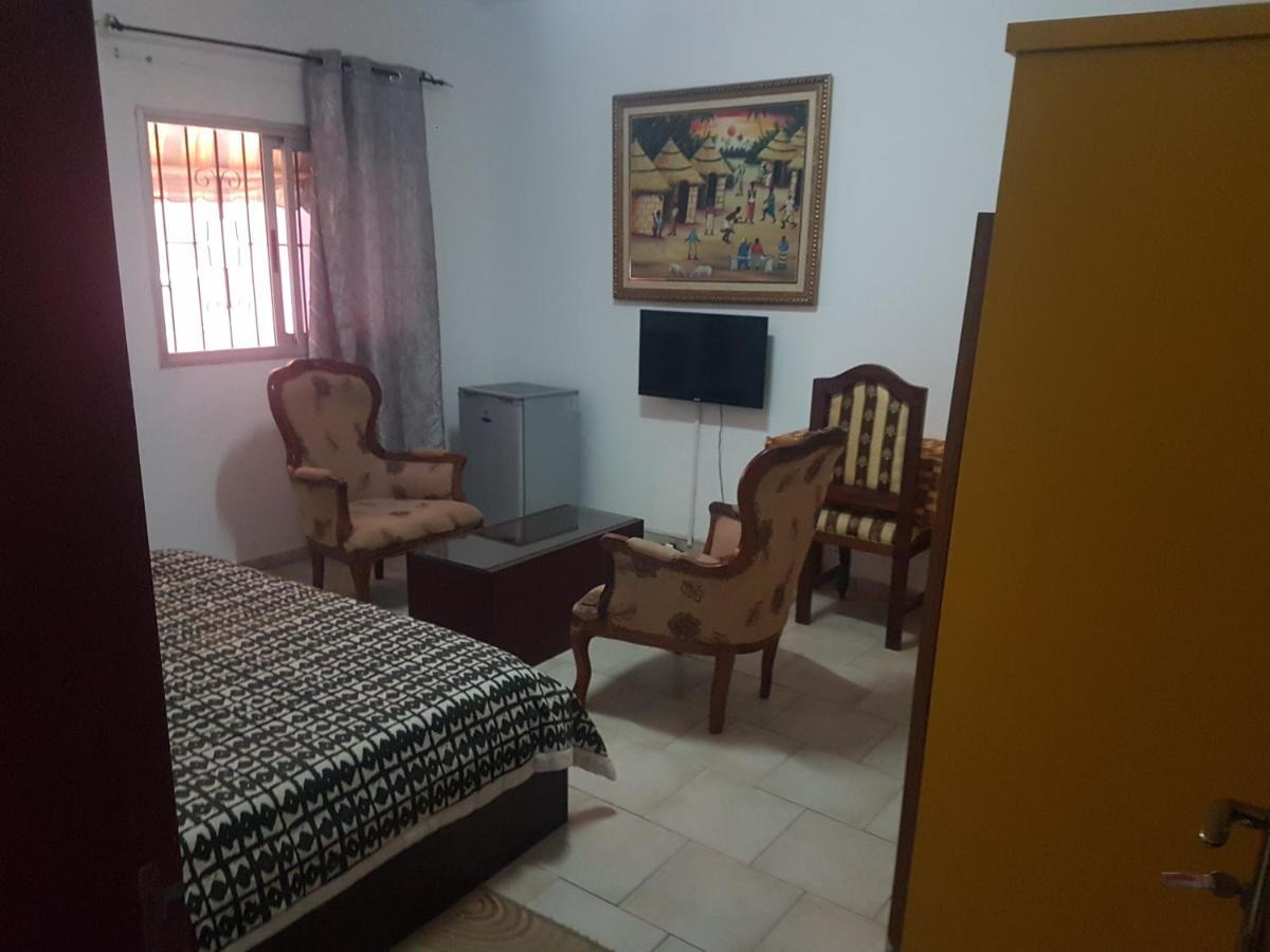 Résidences Touristhotel Abidjan Esterno foto
