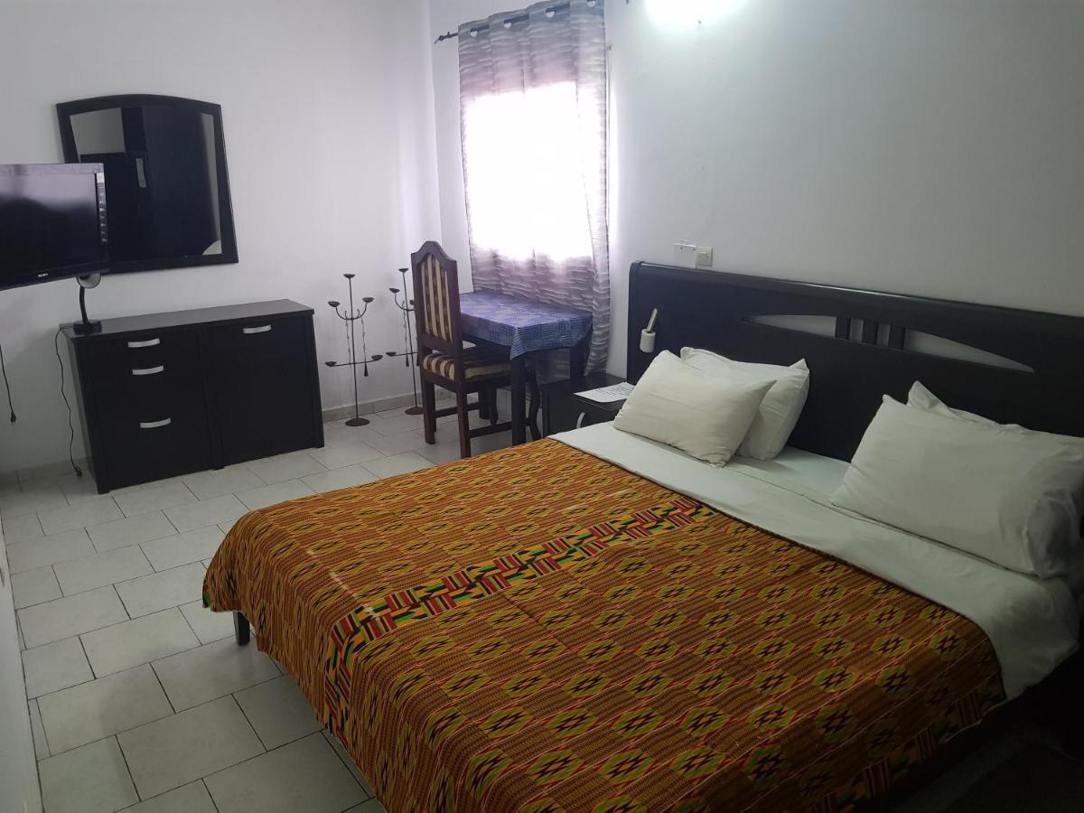 Résidences Touristhotel Abidjan Esterno foto