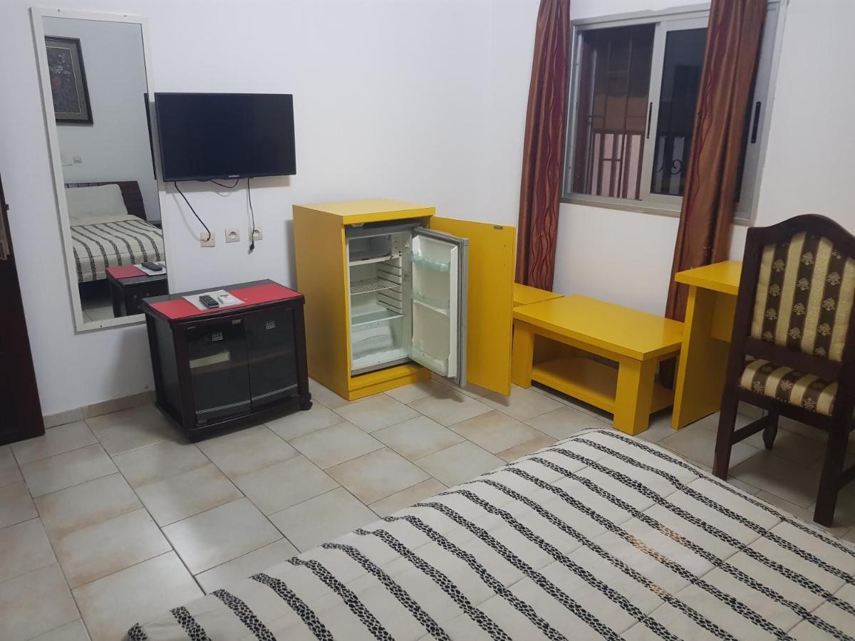 Résidences Touristhotel Abidjan Esterno foto