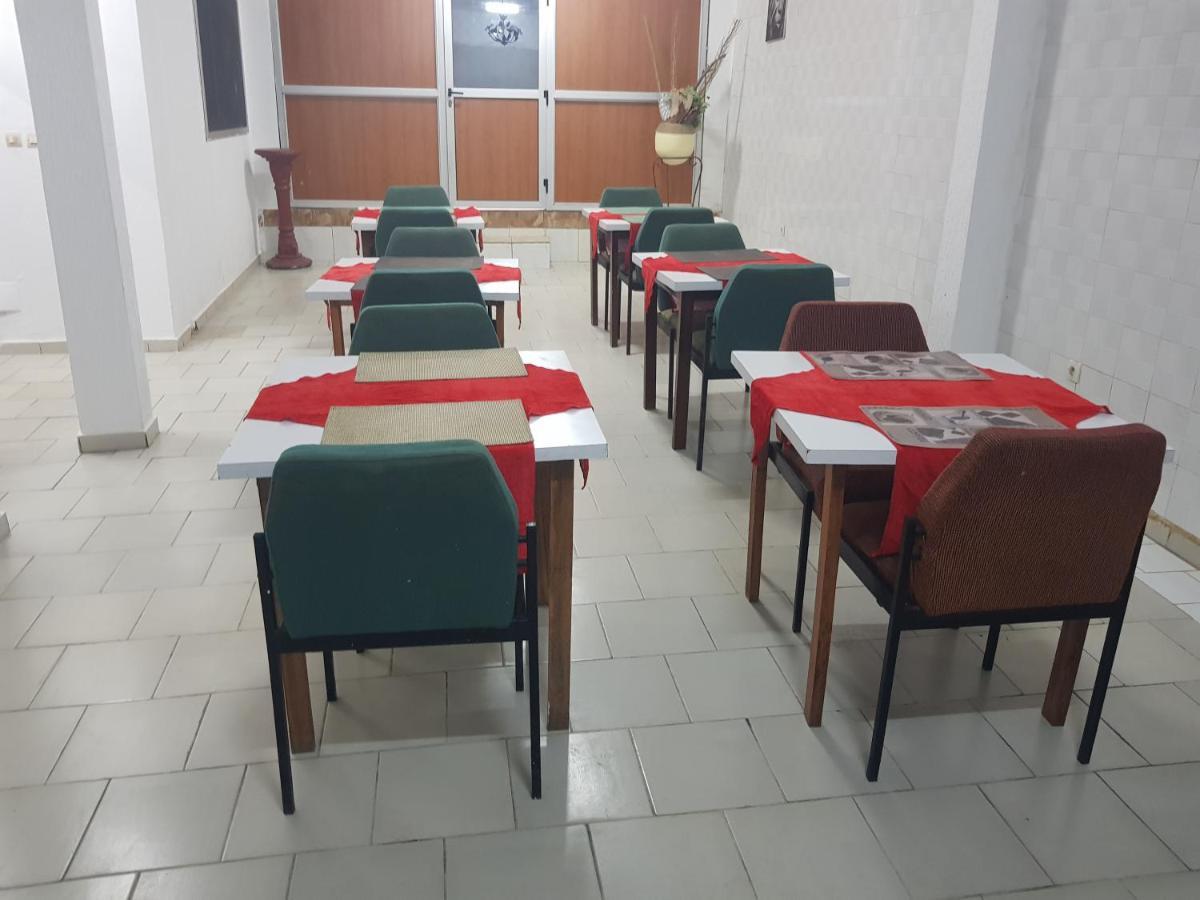 Résidences Touristhotel Abidjan Esterno foto