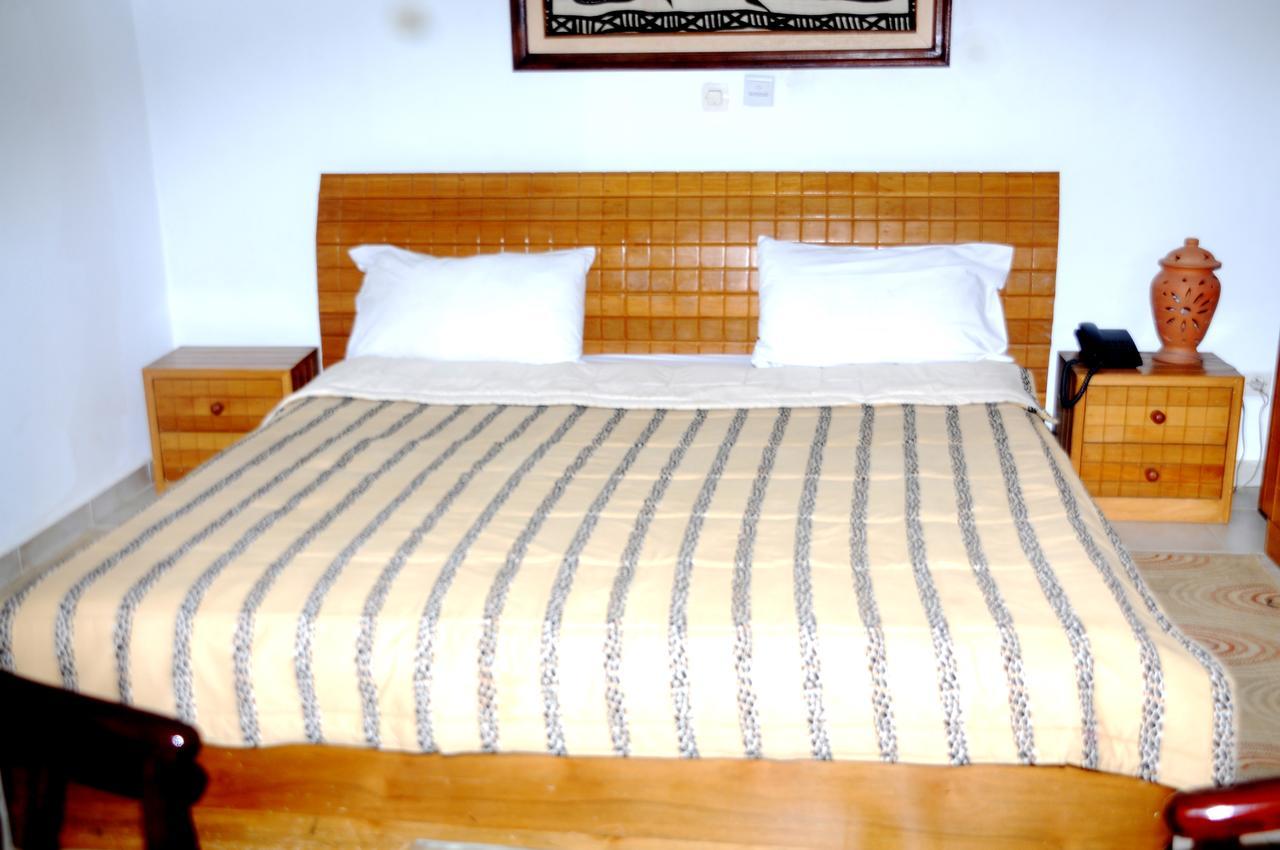 Résidences Touristhotel Abidjan Esterno foto