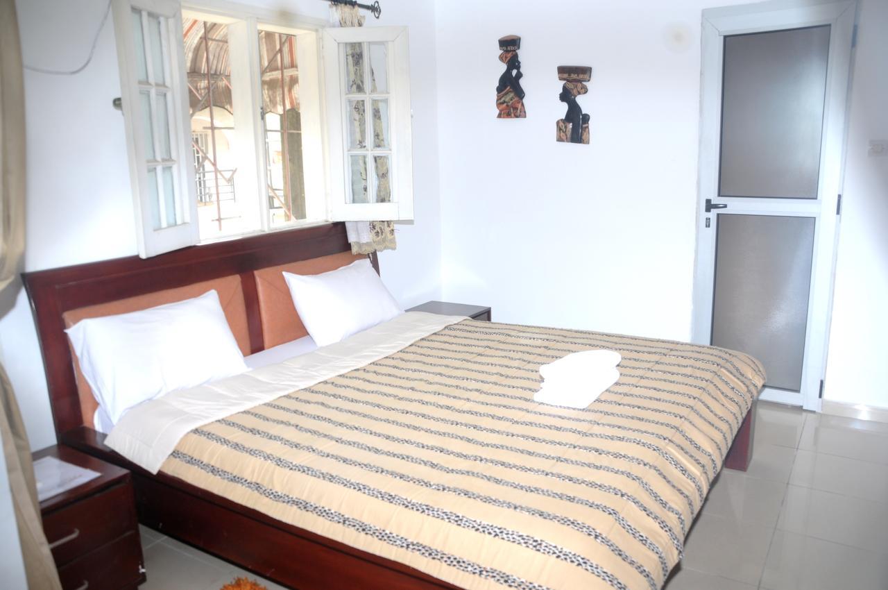 Résidences Touristhotel Abidjan Esterno foto
