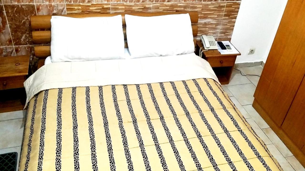 Résidences Touristhotel Abidjan Esterno foto