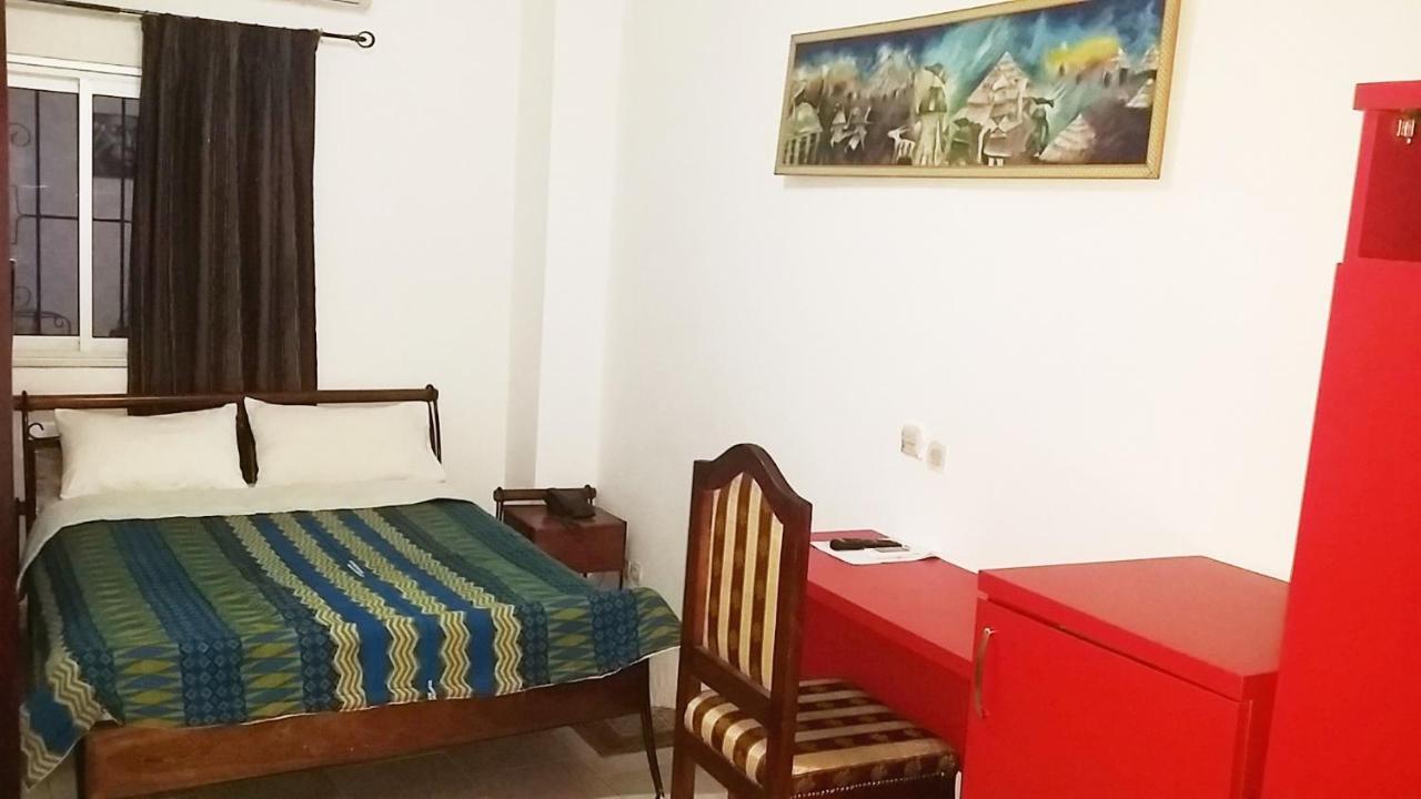 Résidences Touristhotel Abidjan Esterno foto